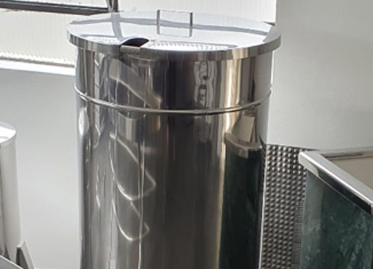 Aço inox ou aço comum revestido em cor inox: qual escolher?