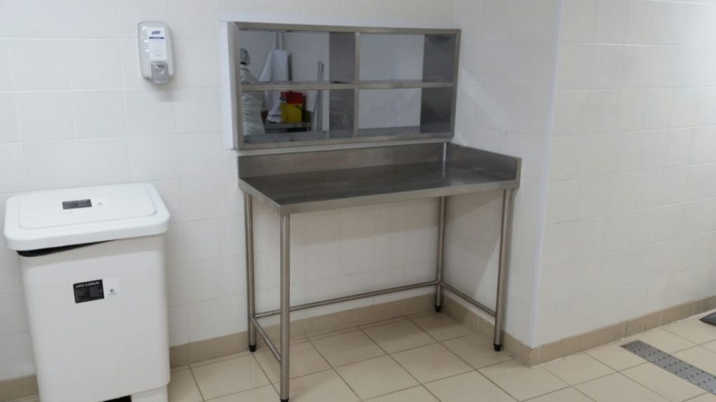 Mesa inox industrial: características, vantagens e onde comprar